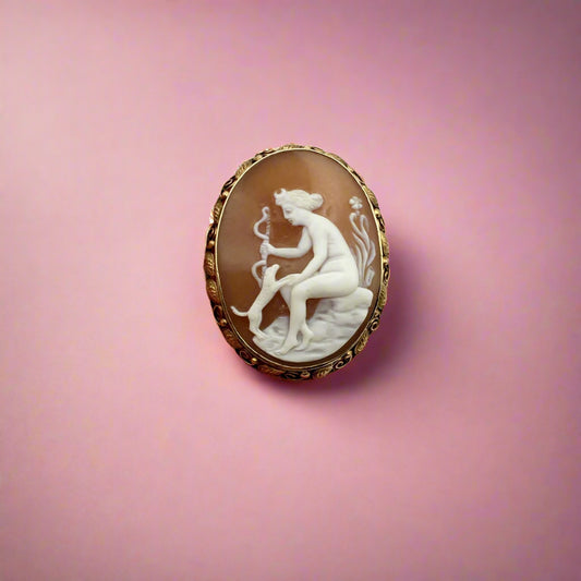 Antique! Extra Large Shell Cameo Pin 10-karat Yellow Gold