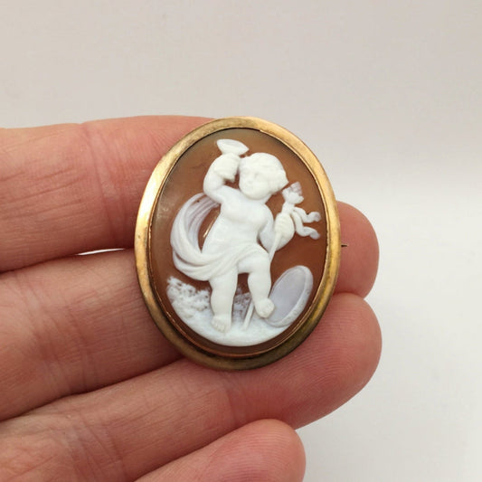 Antique! Shell Cameo Pin 14-karat Yellow Gold
