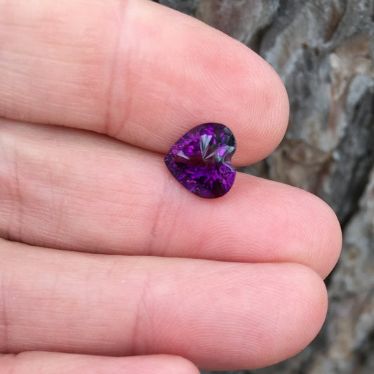 Natural Amethyst — 2.88 ct, Brazil, Heart Brilliant