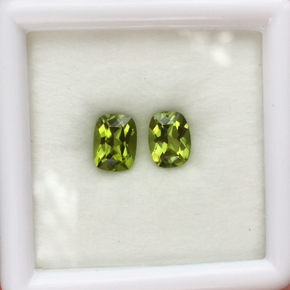 Bright & Pretty! San Carlos Arizona Peridot Pair 3.15 Carats