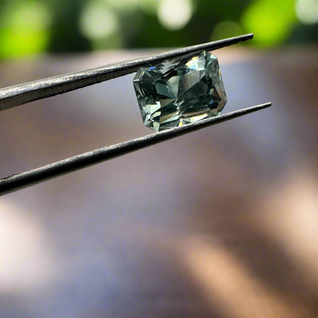 Very Pretty Precision Cut 1960's Brazilian Aquamarine 1.81 carats