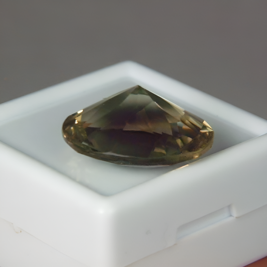 Natural Sunstone — 11.20 ct, United States (Oregon), Oval Brilliant (GL)