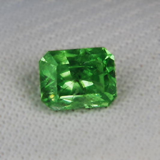 USA Cut! Lime Green Tsavorite Garnet Kenya 1.73 carats GL