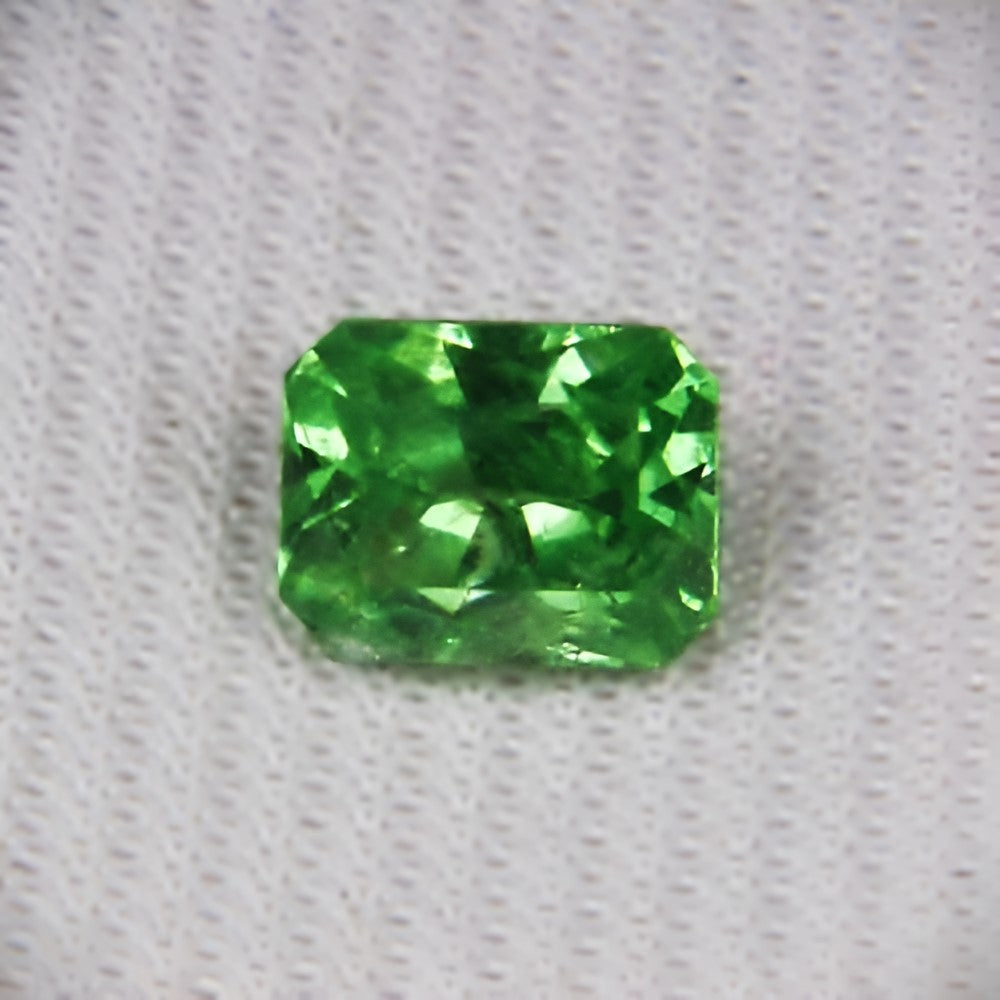 USA Cut! Lime Green Tsavorite Garnet Kenya 1.73 carats GL