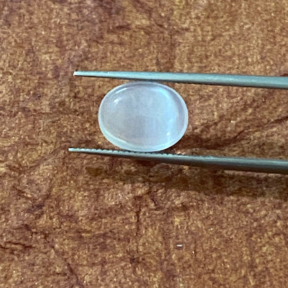 Nice Natural White Moonstone Cabochon Oval 2.47 carats