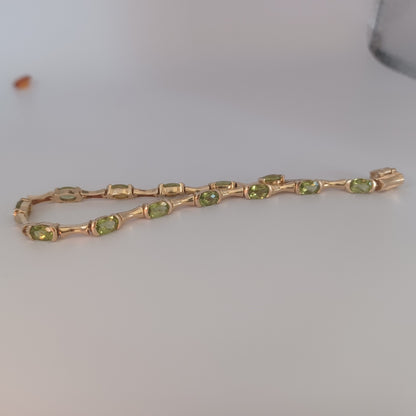 Fine Cut & Color! Peridot 14kt Gold Bracelet