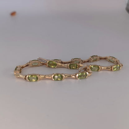 Fine Cut & Color! Peridot 14kt Gold Bracelet