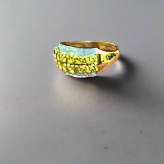 Intense color! 14 kt Yellow Diamond Ring 1.80 carats